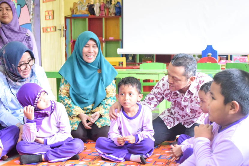 Wakil Menteri Pendidikan Dasar dan Menengah, Fajar Riza Ul Haq mengunjungi Kunjungan TK PKK 46 Tunas Mekar, Yogyakarta (12/09/2025). Foto : dok