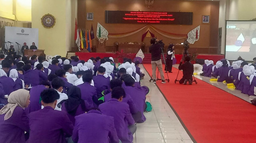Ratusan mahasiswa baru ikuti kegiatan (PKKMB) 2025 selama tiga hari, 16-18 September, di Auditorium Unigal, Ciamis, Jawa Barat (Foto : Dok Eko Widiantoro)