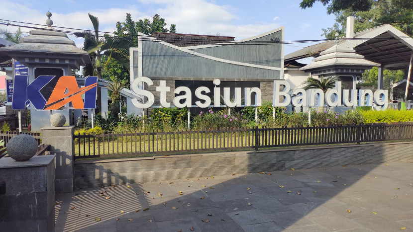 Stasiun Kota Bandung yang menjadi tujuan utama pemberhentian masyarakat yang akan beraktivitas di Kota Bandung (Ist/Said)