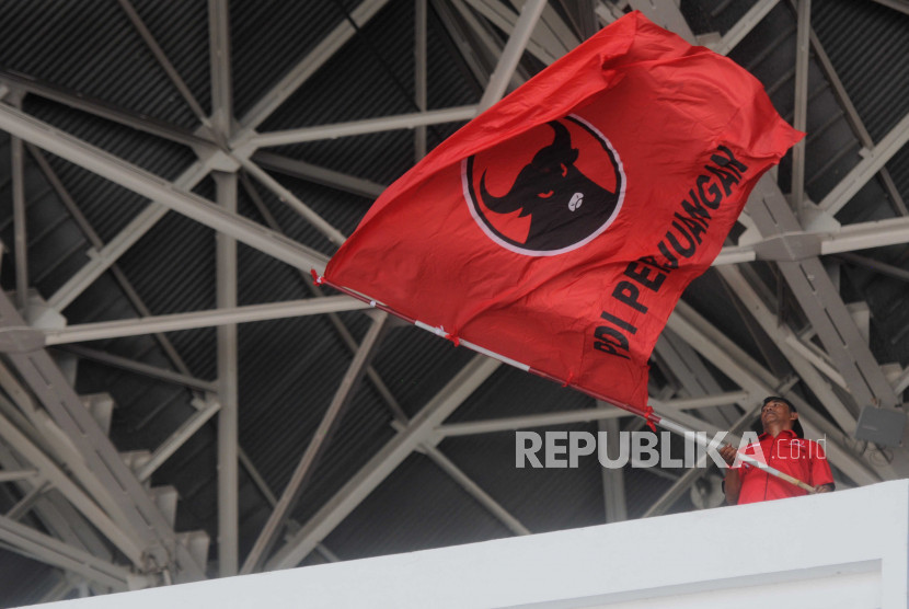PDIP tegas memecat kadernya yang tidak menjaga integritas dan moralitas.