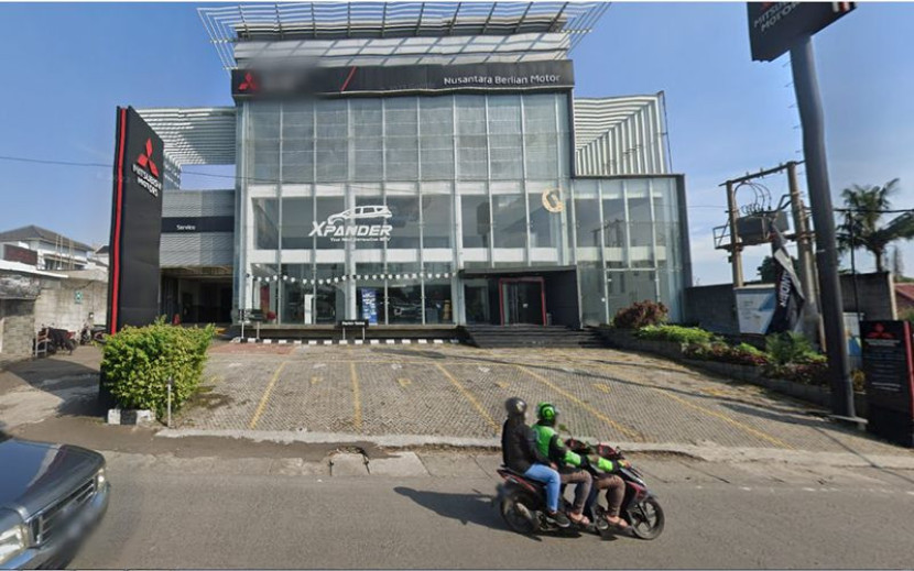 Diler Mitsubishi Cinere sebelum berganti menjadi diler Chery. (Foto:Mitsubsihi)