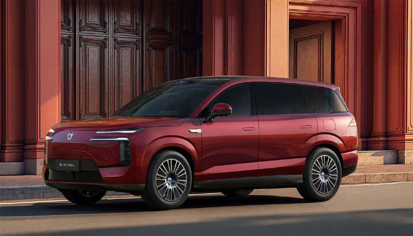 Denza N8L, sport utility vehicle (SUV) berkapasitas enam penumpang yang besar akan segera diluncurkan. (Foto:Denza)