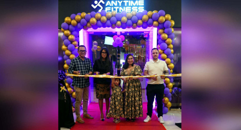 Momen peresmian AF Citimall Cimanggis Indonesia, Jumat (19/09/2025), berdiri dari kiri ke kanan: Teguh Eko Wirdhani - Director, Prima Vita Indonesia, Teges Prita Soraya - Director, Citimall Cimanggis, Chinie Nepomuceno Concepcion - President Director, Prima Vita Indonesia, dan Nick Cowpar, Chief Commercial Officer, Inspire Brands Asia. (Foto: Dok RUZKA INDONESIA)