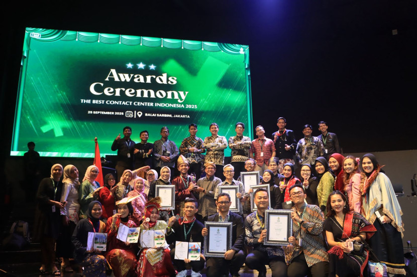 PLN Icon Plus raih penghargaan pada ajang The Best Contact Center Indonesia (The Best CCI) 2025 yang diselenggarakan oleh Indonesia Contact Center Association (ICCA). (Foto: Dok Humas PLN Icon Plus)