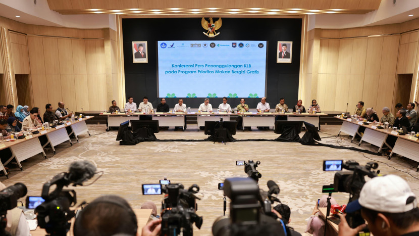 Pemerintah rapat koordinasi membahas menindaklanjuti Kejadian Luar Biasa (KLB) 