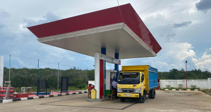 BBM Satu Harga kini telah hadir di SPBU Pertamina di wilayah Sumbagsel. (Foto: Dok RUZKA INDONESIA)