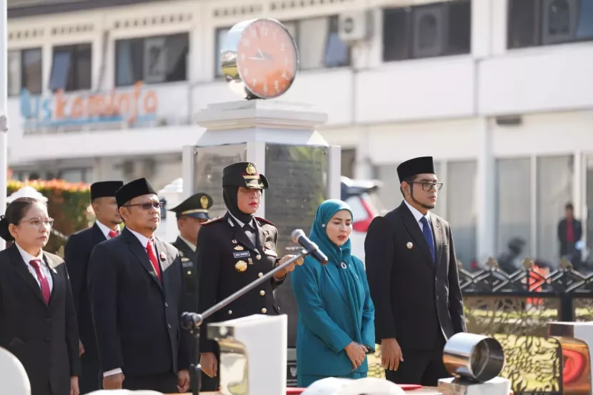 Unsur forkopimda dalam momen Peringatan Hari Kesaktian Pancasila tingkat Kota Sukabumi digelar di Plaza Balai Kota Sukabumi pada Rabu (1/10/2025).