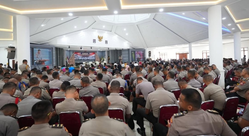Seminar bertajuk “Kota Sukabumi Kota Polisi: Polisi Bersama Rakyat Menjaga Negeri” yang digelar di Gedung Anton Soedjarwo, Sekolah Pembentukan Perwira (Setukpa) Lemdiklat Polri, Selasa (7/10/2025).