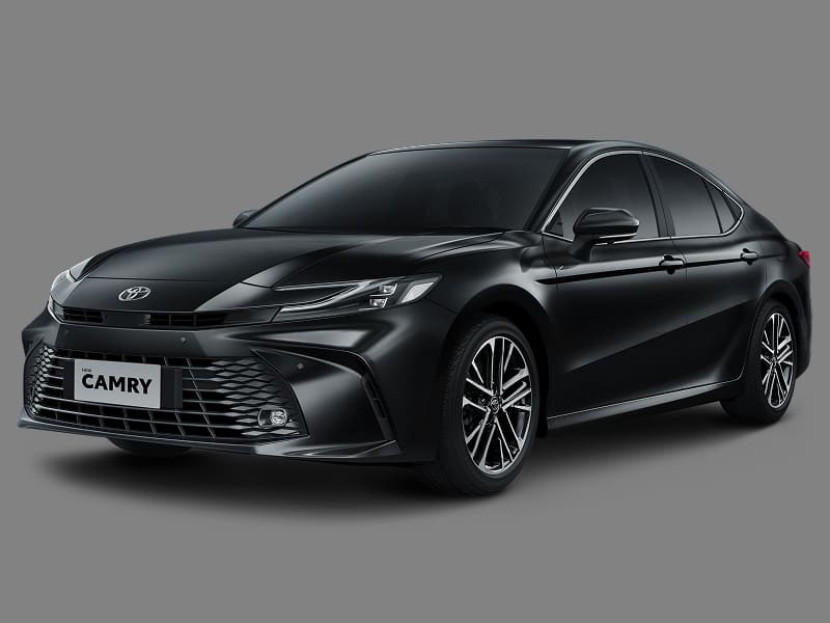 PT Toyota-Astra Motor (TAM) resmi meluncurkan New Camry 2.5 V AT dengan pilihan dua varian. Foto: Toyota.