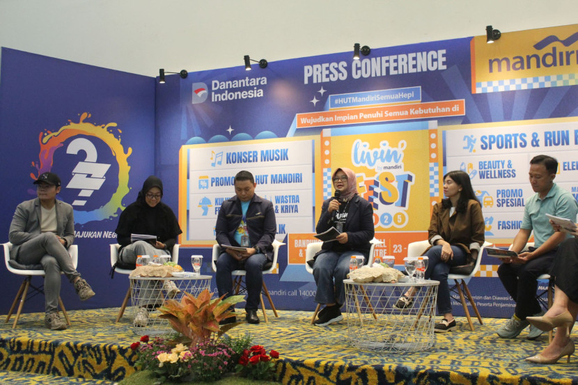 Konferensi Pers Livin Fest 2025 dalam rangka hari jadi Bank Mandiri ke-27, di Kota Bandung, Kamis (9/10/2025). Foto: Edi Yusuf