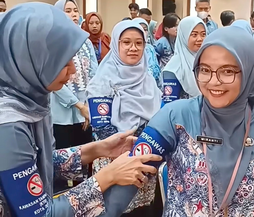 Dinkes Kota Depok kukuhkan PJ sekolah sebagai Satgas KTR di sekolah. (Foto: Dok RUZKA INDONESIA)