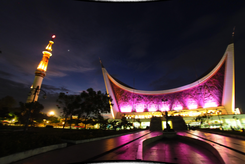 Sejumlah kampus di Sumatera Barat masuk pemeringkatan UniRank 2025. Ilustrasi. Foto : republika
