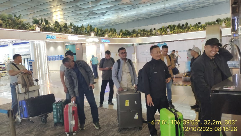 Personel TNI AD berangkat ke Singapura. Sumber:Dispenad