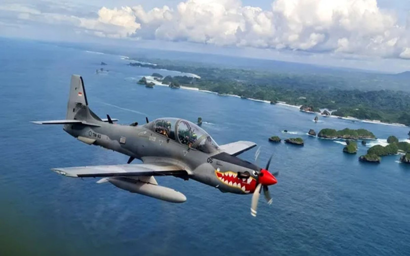 Pesawat Super Tucano dari Skadron Udara 21 Lanud Abdulrachman Saleh, Malang.  Sumber: Dispenau