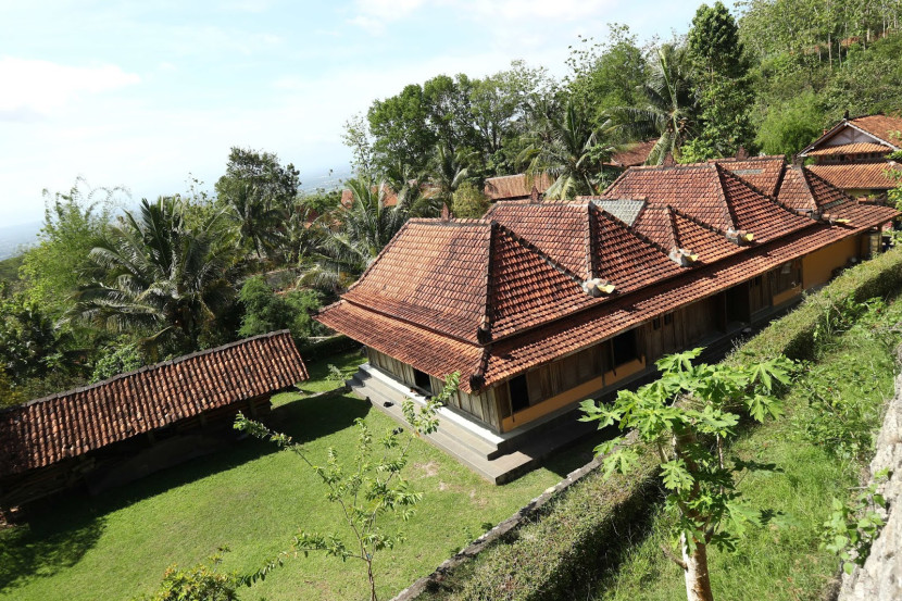 warung bumi langit
