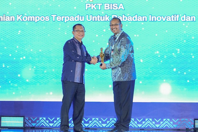 Pupuk Kaltim, meraih penghargaan bergengsi kategori Gold CSR. (PKT)
