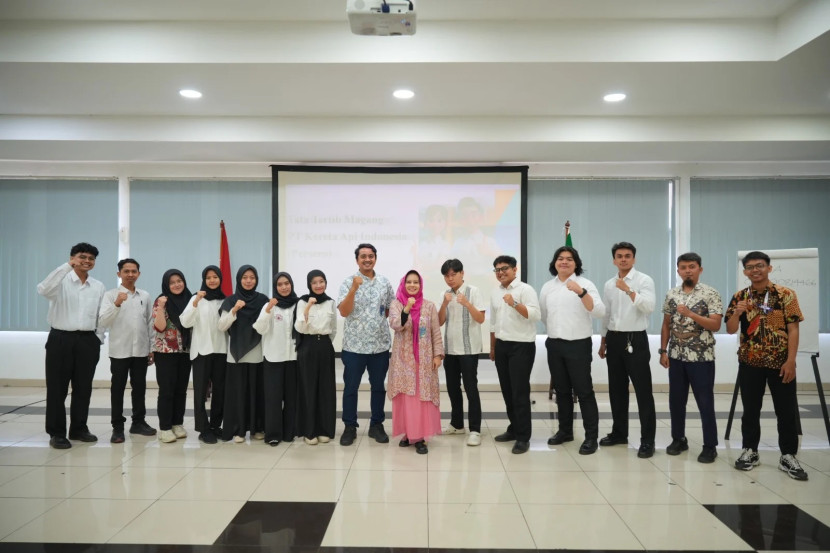 Dari 2.147 pelamar di seluruh Indonesia, sebanyak 40 peserta terpilih mengikuti program Maganghub dari Kementerian Ketenagakerjaan di lingkungan PT KAI. (Foto: Humas KAI)