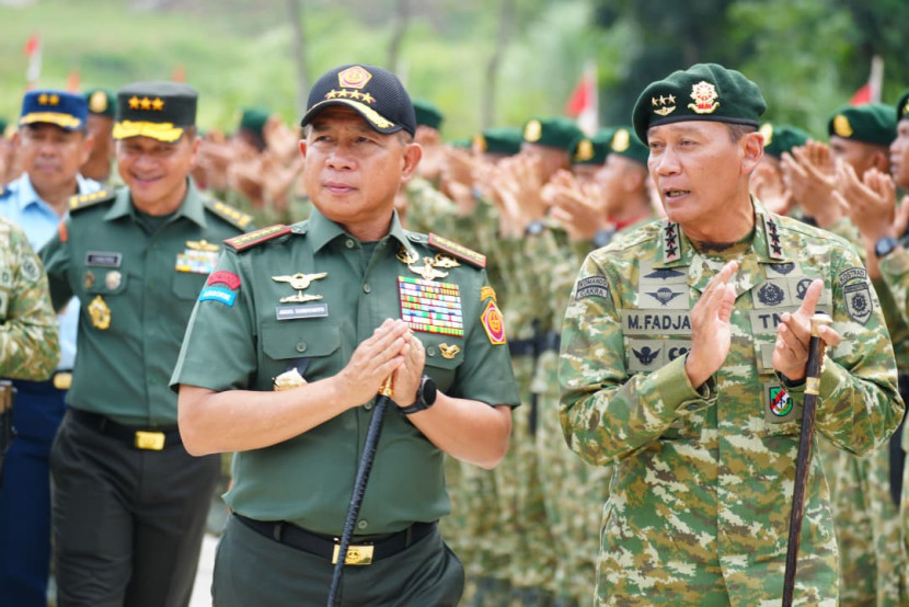 Panglima TNI Jenderal Agus Subiyanto di Markas Yontaipur Kostrad, Cikarang. Sumber: Puspen TNI