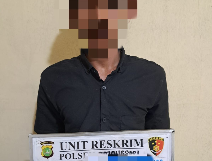 Pelaku tindak pidana pencurian dengan pemberatan (Curat). (Foto: Dok Humas Polres Metro Depok)