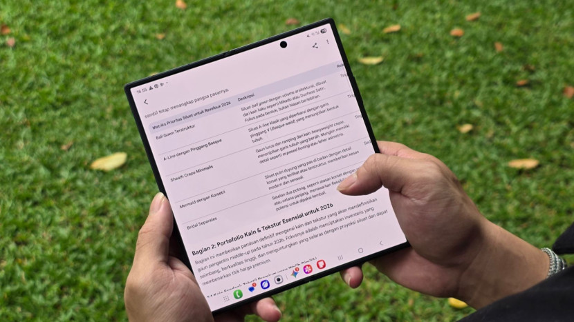 Efisiensi Bisnis Naik 30 Persen, Pelaku Usaha Ungkap Peran Galaxy AI  Gemini di Galaxy Z Series