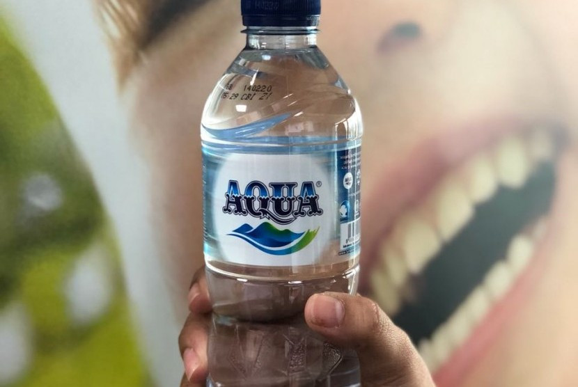 Air kemasan merek AQUA. (Foto: Dok Republika)