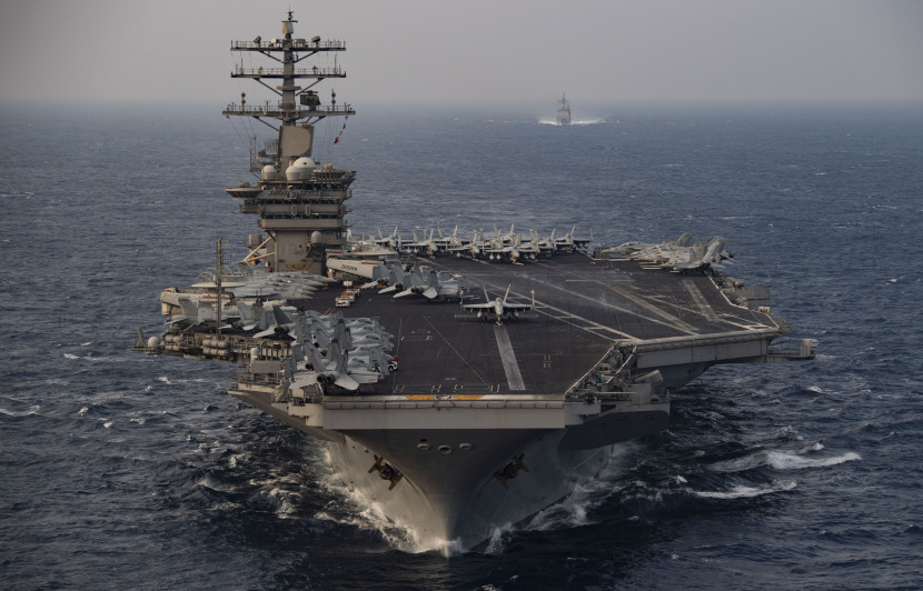 Kapal induk USS Nimitz berlayar di Laut China Selatan. Sumber: Navy.mil