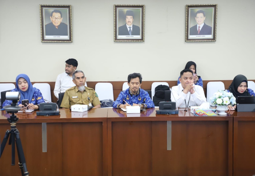 Rapat gabungan soal dapur MBG dihelat secara luring dan daring. (Adpimprov)