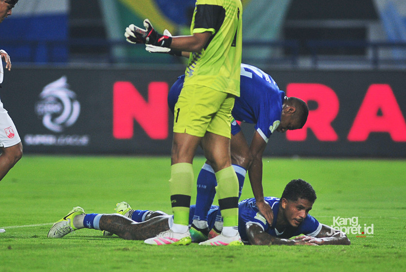 KANGJEPRET.ID/YOGI ARDHI (Data Nikon D3, Nikkor 300/2.8 ED MF)