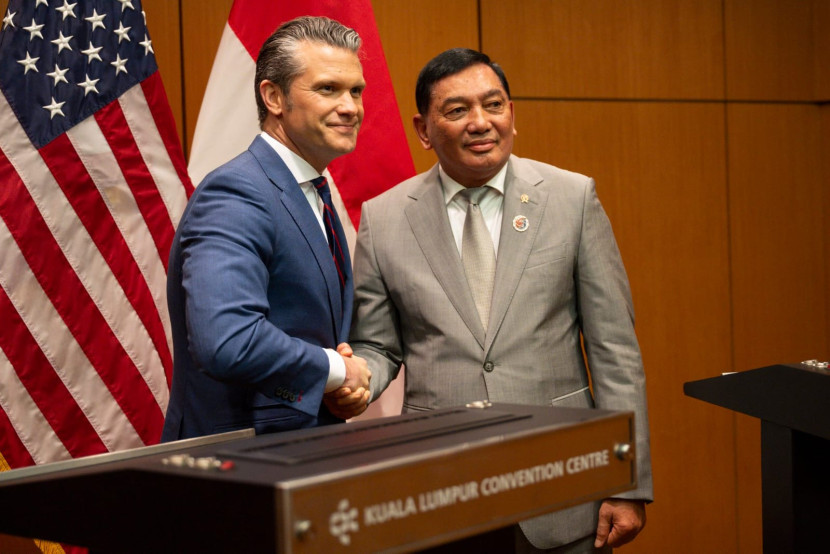 Menhan Sjafrie Sjamsoeddin dan Menteri Perang AS Pete Hegseth. Sumber: @SecWar