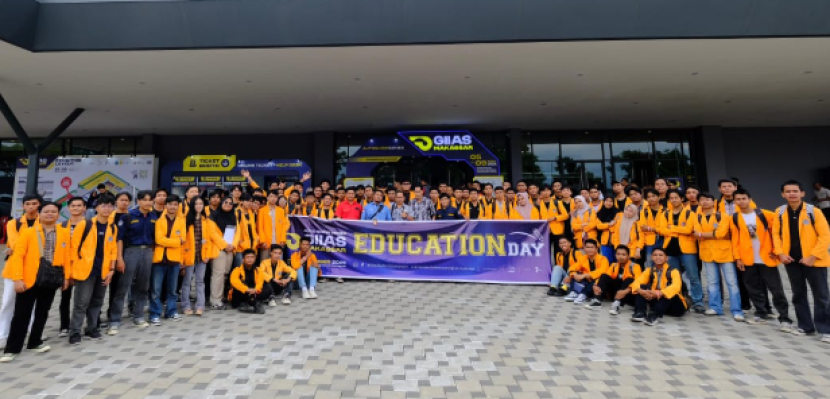 Para mahasiswa yang hadir pada education day di GIIAS Makassar 2025. dok GIIAS