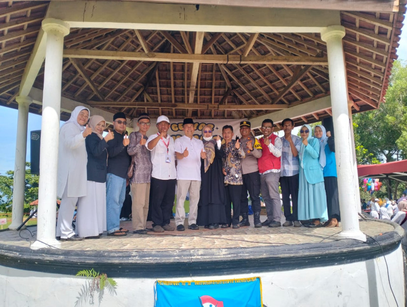 Panitia dan pengurus HIMPAUDI Cabang Kecamatan Cikelet sukses menggelar Gebyar Anak Muslim Kelompok Belajar (Kober). (Foto: Dok Ridwan)