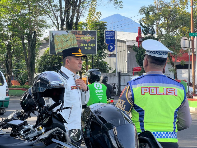 Pastikan Personel Siap Beri Pelayanan Terbaik, Kapolres Garut Tinjau Pelaksanaan Operasi Zebra Lodaya 2025