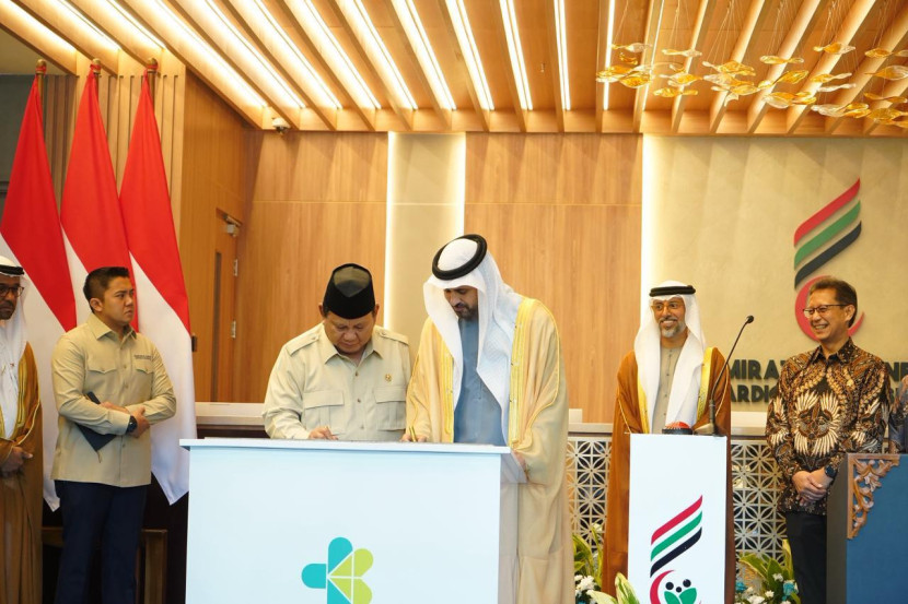 Presiden Prabowo Subianto meresmikan Rumah Sakit Kardiologi Emirates Indonesia (RS KEI) bersama H.H. Sheikh Theyab bin Mohamed bin Zayed Al Nahyan, putra Raja Uni Emirat Arab (UAE), Rabu 19/11/2025.