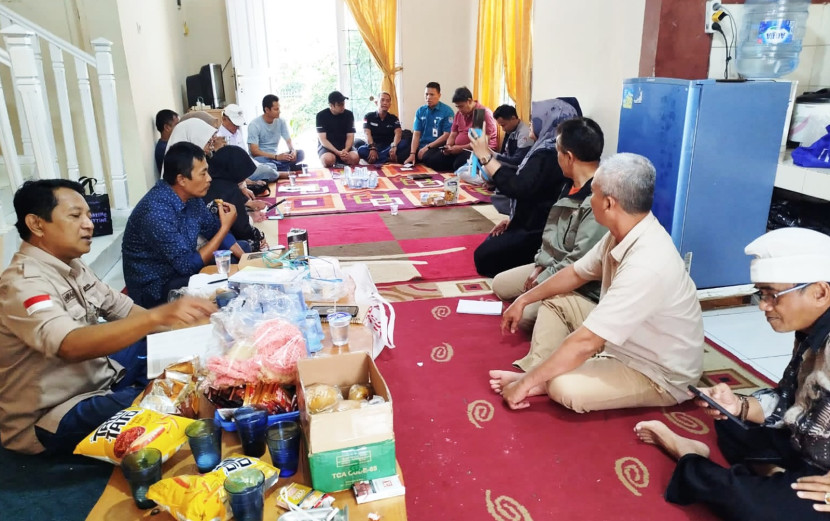 Para Wadah Perisai rapat bersama saat pembentukan Hiwapraja. (Dok.Hiwapraja)