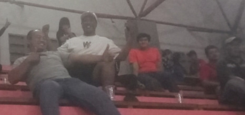 Nama Eventnya Kejuaraan Bola Voli Antar Sekolah, tapi supporter setianya justeru supporter klub