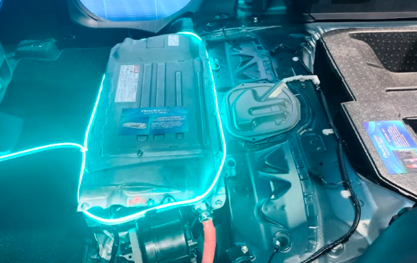 Baterai lithium-ion 177,6 volt yang bergaransi 8 tahun atau 160.000 kilometer. dok Motoresto.id