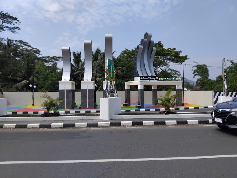 Gapura Batas Kota di Sukabumi Dinilai Simbol Gerbang Kesejahteraan