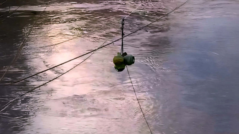 Menyalurkan LPG Melintasi Jembatan Putus di Aceh