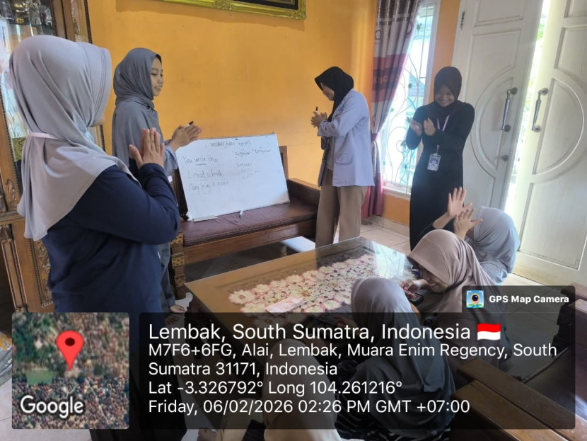 Mini games tebak kata, word matching, spelling bee, dan sambung kata dalam Bahasa Inggris