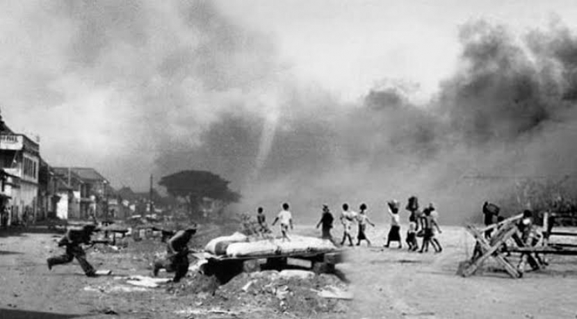 Aksi bumi hangus oleh 200 ribu warga Bandung agar kotanya tidak dikuasi pasukan asing akhirnya dikenal dengan peristiwa Bandung Lautan Api.