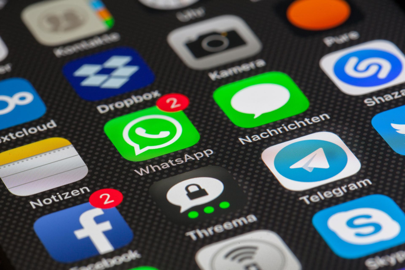 Aplikasi Whatsapp. Beberapa Indokator seseorang memblokir Kamu di Whatsapp. Foto: Pixabay/Lobo Studio Hamburg