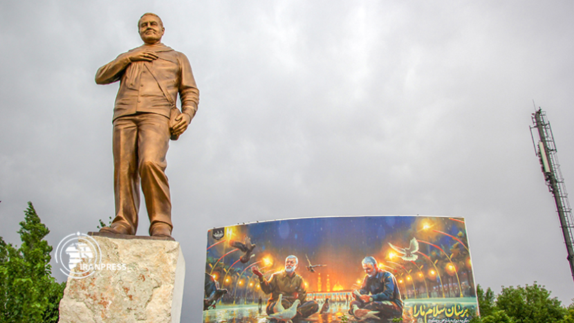 Patung Qassem Soleimani di Tehran Iran.