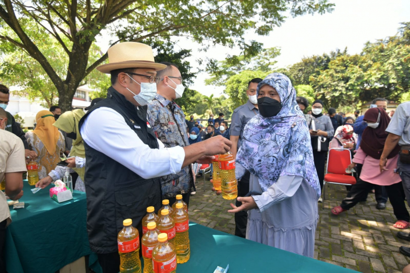 Gubernur Jabar Ridwan Kamil akan buat aplikasi minyak goreng untuk warga