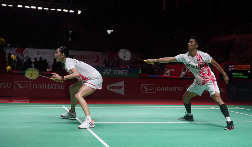 Indonesia meloloskan empat pasangan ganda campuran ke babak perempat final Thailand Masters 2023. Salah satunya Dejan Ferdinansyah/Gloria Emmanuelle Widjaja.