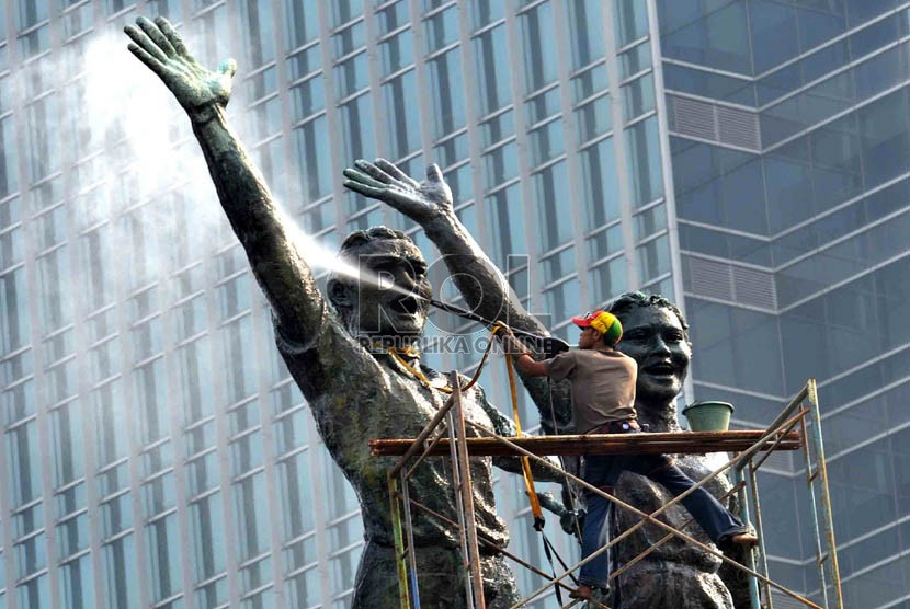 Patung Selamat Datang di Bundaran Hotel Indonesia (HI). Foto: Republika.