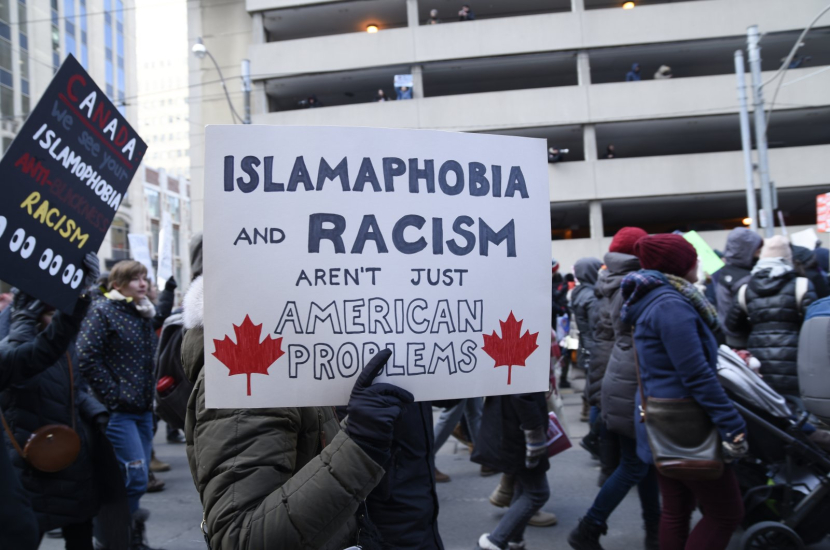 Demontrasi anti Islamofobia.