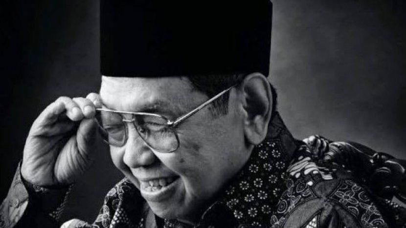 Presiden keempat RI, KH Abdurrahman Wahid. Tuhan tidak menjawab, sesaat diam, lalu menangis saat ditanya Presiden kapan Indonesia bisa makmur. Foto: IST