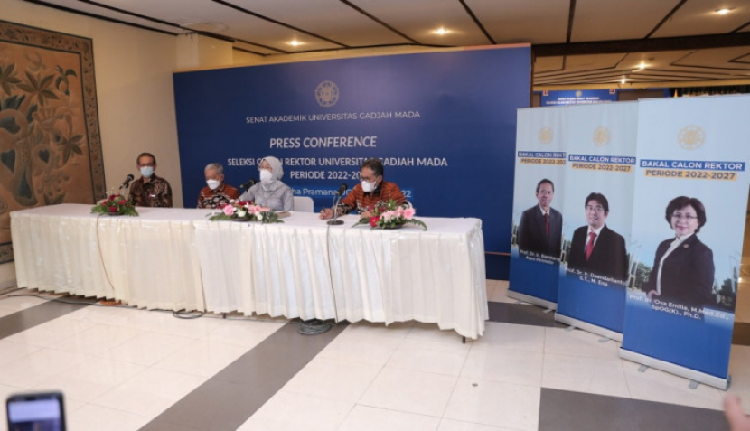 Rapat Pleno Senat Akademik UGM memilih tiga figur sebagai calon rektor UGM periode 2022-2007. Foto : ugm.ac.id