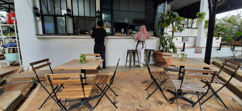Katanya Coffee and Eatery di Apartemen Taman Rasuna, Jakarta Selatan