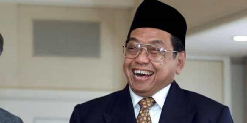 Gus Dur. Seorang anggota Banser salah menyebut nama Abdurrahman Wahid menjadi Abdurrahman Saleh.